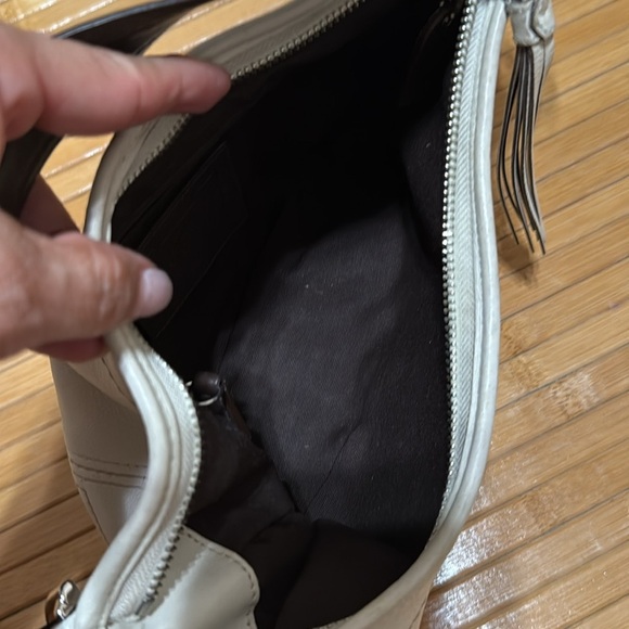 Vintage Coach Cream Leather Soho Hobo Shoulder Bag - Picture 8 of 10